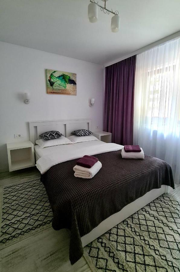 La Fluturi Apartament Διαμέρισμα Σουκεάβα Εξωτερικό φωτογραφία