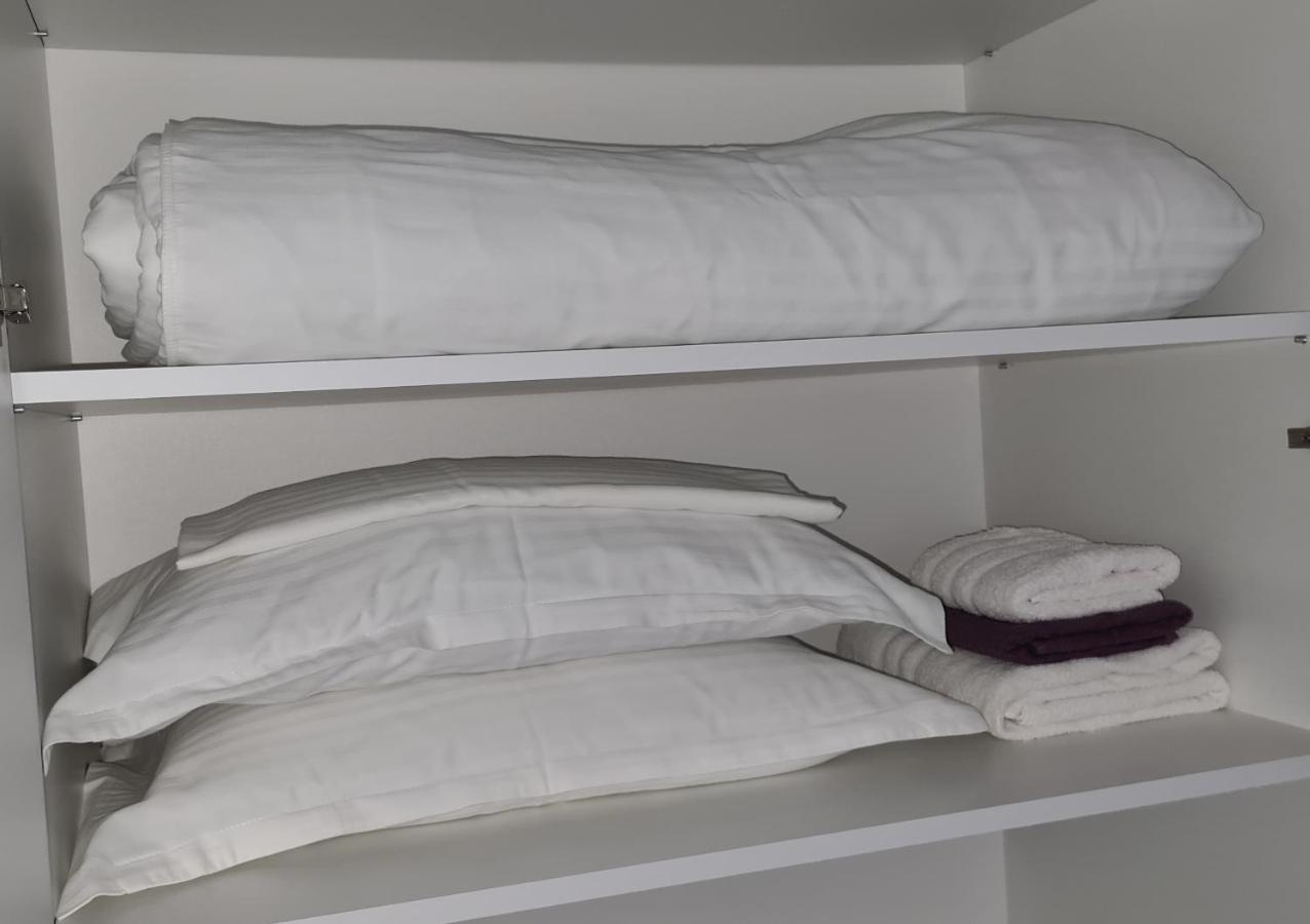 La Fluturi Apartament Διαμέρισμα Σουκεάβα Εξωτερικό φωτογραφία